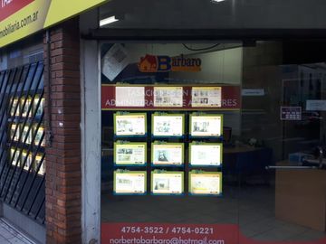 BARBARO VENDE CASA EN VILLA MAIPU