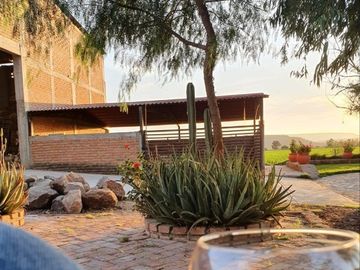 Preciosa Finca en Venta con todos Implementos y Maquinaria