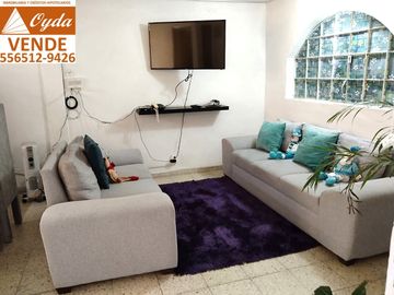 CASA EN VENTA DE UN NIVEL Y LOCAL COMERCIAL EN VILLA DE LAS FLORES