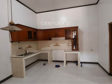 Rumah 1 Lantai Harapan Indah 1 Pejuang Bekasi