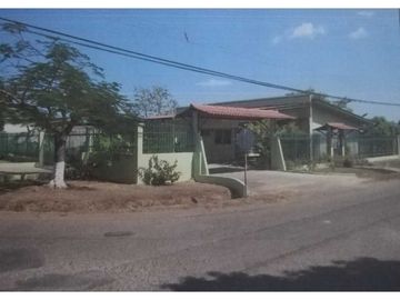 VENDO CASA 3REC EN AGUADULCE