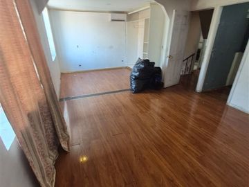Casa en arriendo de 4 dorm. en La Florida