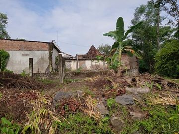 Tanah Dijual Luas 167 m2 hanya 100 Meter Dari Jl Prambanan-Manisrenggo