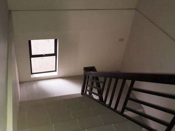 House and Lot for Sale with 5 BDR in Angeles City Near Clark