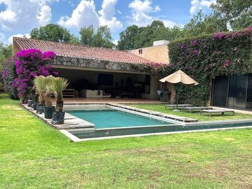 Venta de casa en Valle de Bravo