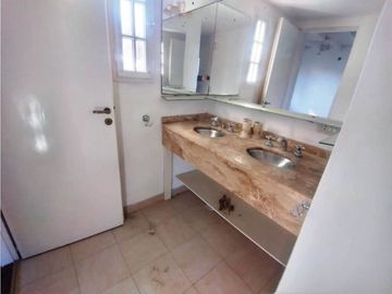 Venta Excelente Chalet 6 Amb, En B° Hipocampo - RETASADA