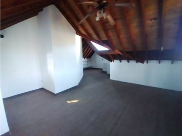 Venta Excelente Chalet 6 Amb, En B° Hipocampo - RETASADA
