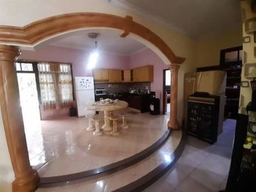 5 Bedroom House for sale
