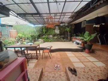 5 Bedroom House for sale