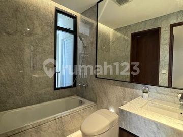 The Veranda Lebak Bulus Resort Apartment Premium 2BR, Service Room