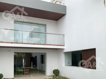 Residencia en Venta en Fraccionamiento Loma Esmeralda  Animas