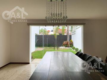 Residencia en Venta en Fraccionamiento Loma Esmeralda  Animas