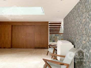 Residencia en Venta en Fraccionamiento Loma Esmeralda  Animas