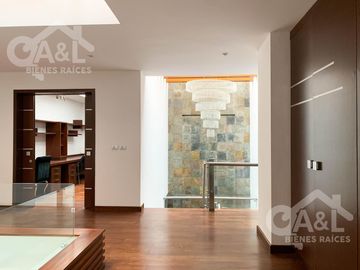 Residencia en Venta en Fraccionamiento Loma Esmeralda  Animas