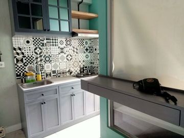 Rapi!!! unit 2br jadi 1br Fullfurnished, Greenbay Pluit!