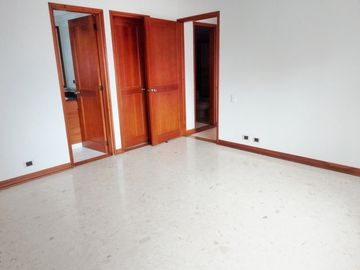 PR13734 APARTAMENTO EN VENTA SECTOR AGUACATALA