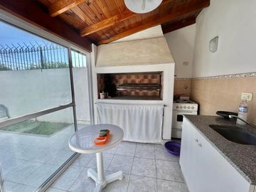 Chalet PH en venta en Ituzaingo Norte