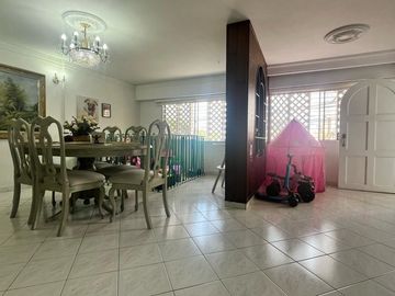 Venta Casa En Bucaramanga -  Barrio Cabecera del Llano. Cod V9336