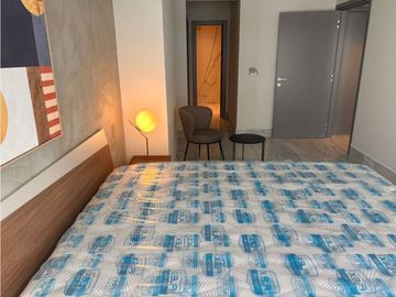 Alquiler/Venta de Moderno y Lujoso Apto en Bella Vista (MM)