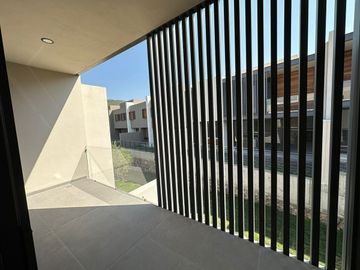 Se Vende Residencia de Autor en La Espiga Residencial, 4ta Recamara en PB..