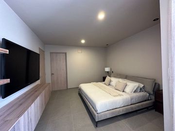 Se Vende Residencia de Autor en La Espiga Residencial, 4ta Recamara en PB..