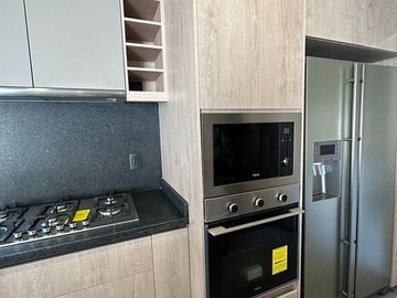 Se Vende Residencia de Autor en La Espiga Residencial, 4ta Recamara en PB..