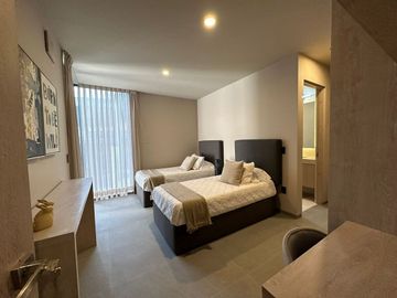 Se Vende Residencia de Autor en La Espiga Residencial, 4ta Recamara en PB..