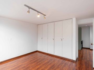 apartamento en venta en chico norte iii sector. Cod V23953