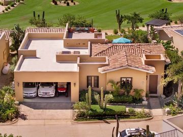 Casa con jardín, jacuzzi, terraza y area de almacenamiento, Pacific ocean, venta