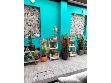 Te presentamos un hermoso departamento , ideal para ti y tu familia. Ubicado en una zona tranquila y con acceso a todos los servicios que necesitas, e