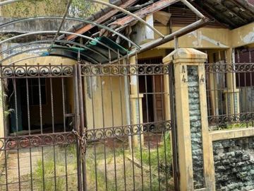 Dijual Rumah Tua Hitung Tanah Di Puri Flamboyan Rempoa