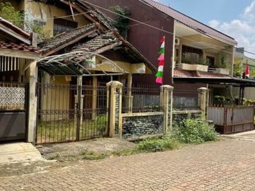 Dijual Rumah Tua Hitung Tanah Di Puri Flamboyan Rempoa