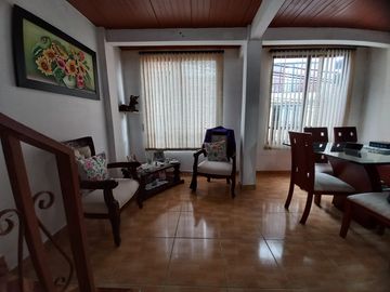 CASA EN VENTA EN SAMARIA/PEREIRA