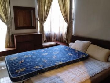 Disewakan Rumah Vermont Parkland blok G3 BSD City Tangerang Fully Furnished Besar Bagus Siap Huni