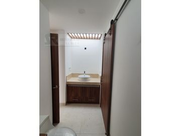 Casa 4 recámaras, entrega inmediada. Cerrada Vigilancia 24/7, El Pueblito