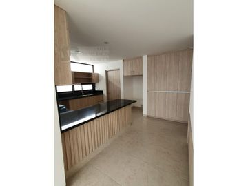 Casa 4 recámaras, entrega inmediada. Cerrada Vigilancia 24/7, El Pueblito