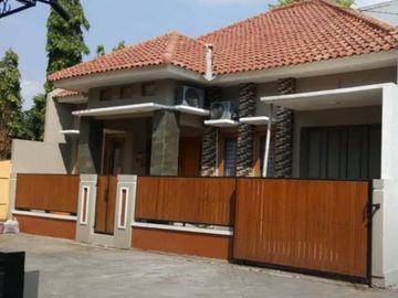 Rumah dekat Hartono mall, dalam perumahan
