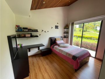 VENTA DE CASA CAMPESTRE ARMENIA 1530 M2 $3'300.000.000