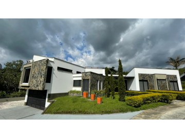 VENTA DE CASA CAMPESTRE ARMENIA 1530 M2 $3'300.000.000