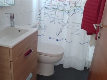 Casa en Venta en Departamento 4 dormitorios, 4 estacionamiento Latadia/Manquehue