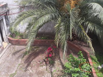 CASA ESTILO COLONIAL   C/COCHERA/