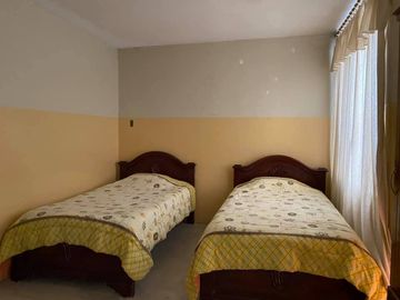 Vendo edificio central rentero en Loja