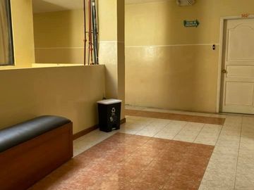 Vendo edificio central rentero en Loja