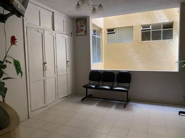 Vendo edificio central rentero en Loja