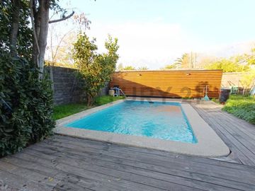 Se Vende casa con amplio terreno, Rojas Magallanes, La Florida