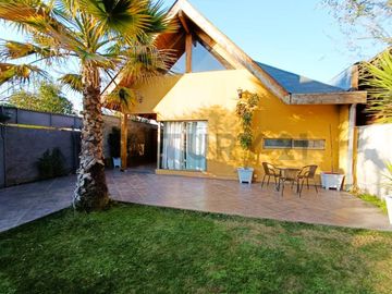 Se Vende casa con amplio terreno, Rojas Magallanes, La Florida