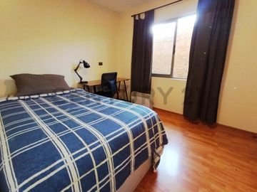 Se Vende casa con amplio terreno, Rojas Magallanes, La Florida