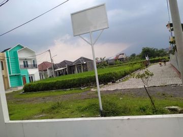 Rumah lantai 2 di Kota Bogor Suasana Pedesaan Sejuk dan Asri