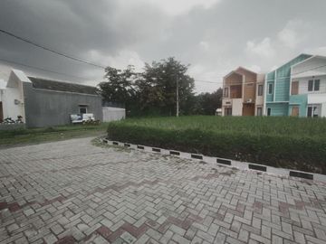 Rumah lantai 2 di Kota Bogor Suasana Pedesaan Sejuk dan Asri