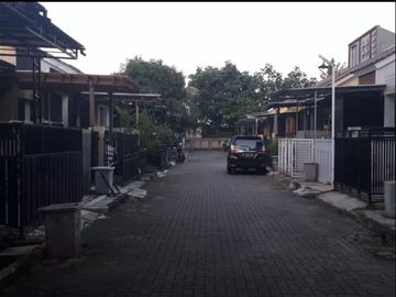 Rumah Nuansa Asri Cipadu Dalam Perumahan Siap Huni